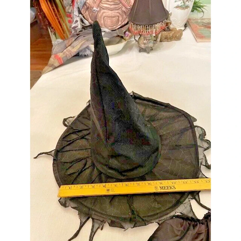Unbranded witch hat
